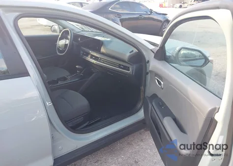 2025 Kia K4 Lxs из США, поврежденный, VIN 3KPFT4DEXSE102463